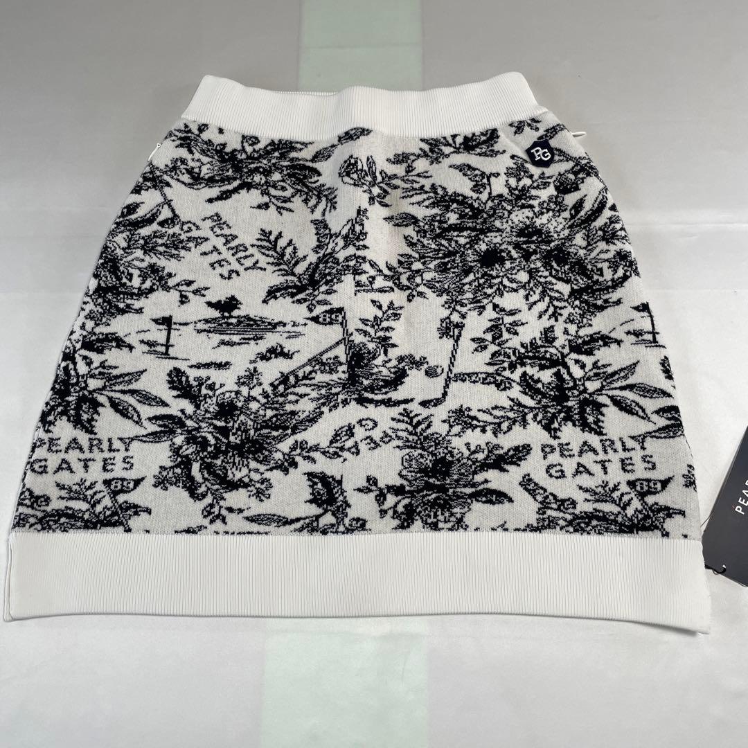 未使用タグ付き　パーリーゲイツ　ニット　セットアップ　タートルネック　花柄　総柄