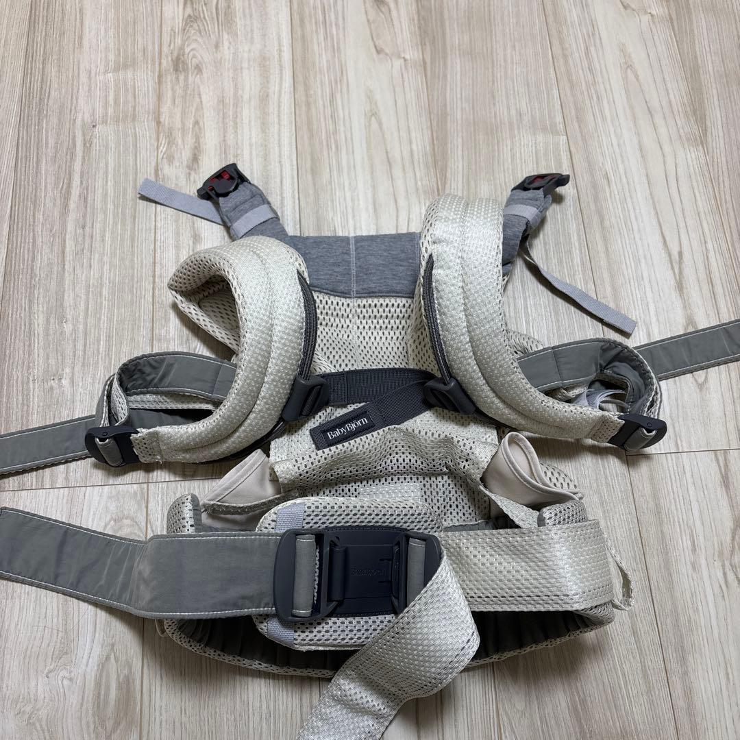BABYBJORN ベビービョルン　ベビーキャリア　ハーモニー　オフホワイト