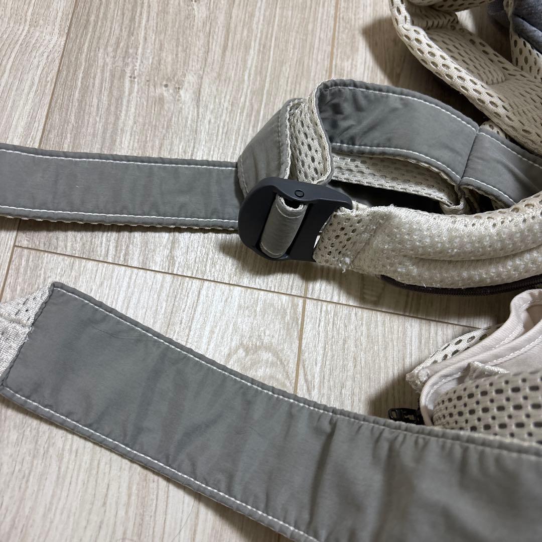 BABYBJORN ベビービョルン　ベビーキャリア　ハーモニー　オフホワイト