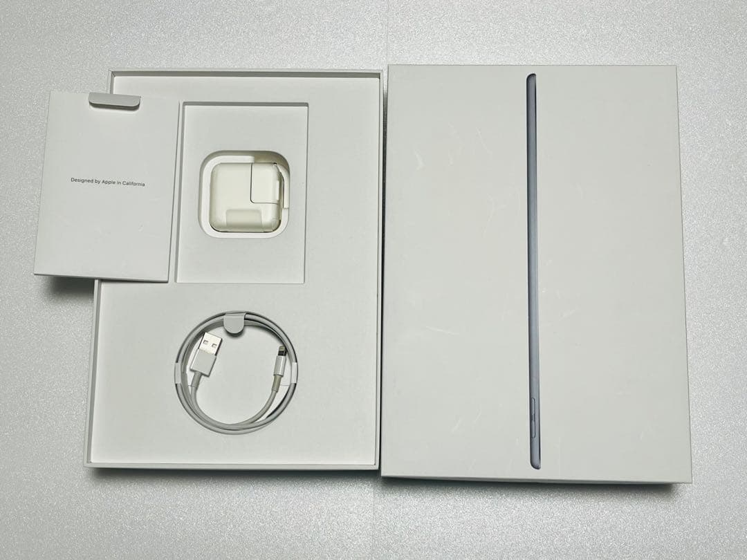 iPad Air 第3世代 Wi-Fiモデル 64GB 【ジャンク品】おまけ付き