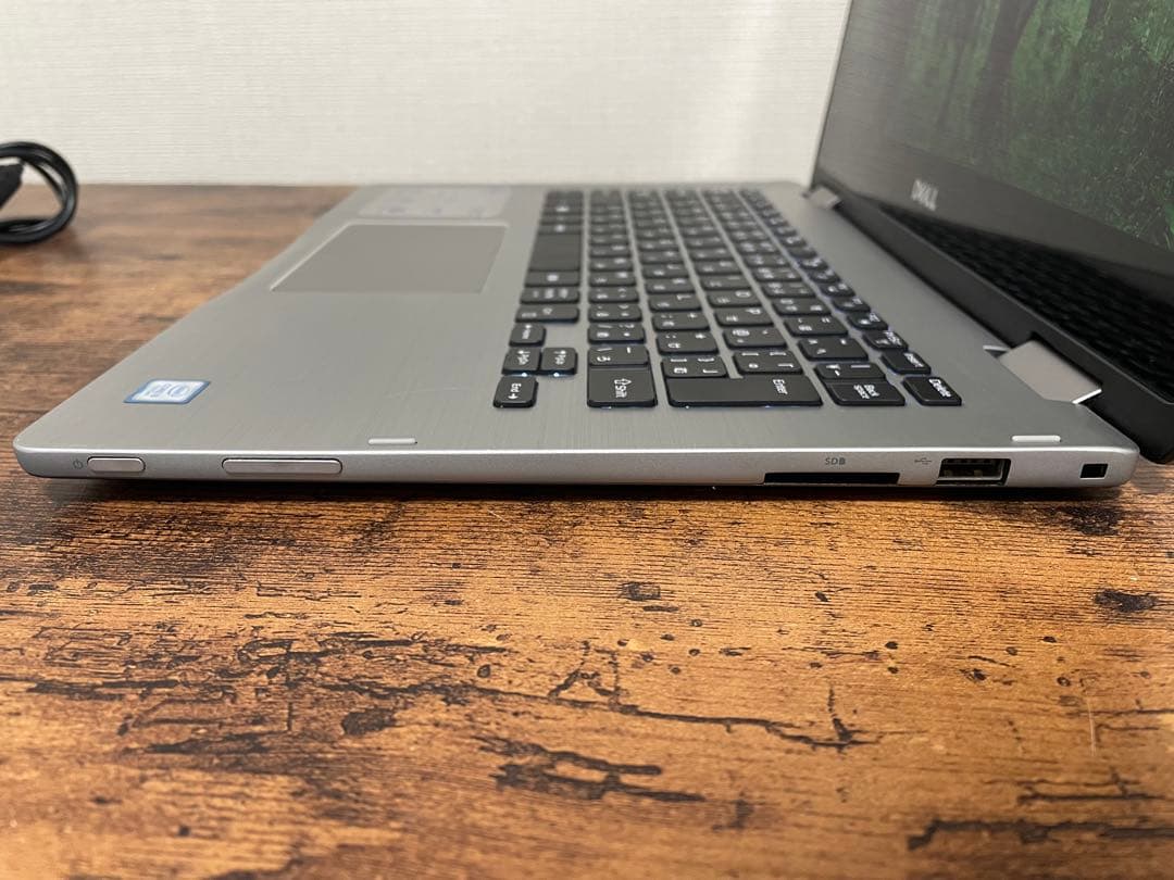 Dell Inspiron 13 2in1／Core i5／SSD256GB