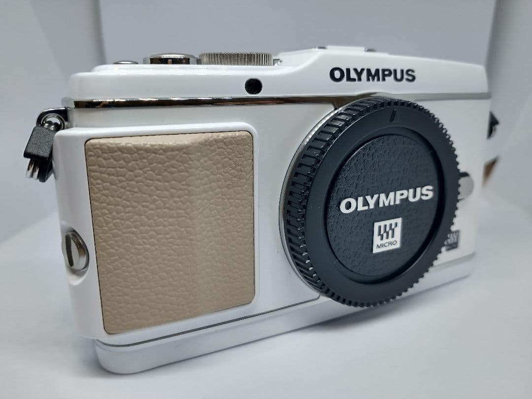 [美品] PEN E-P3 ボディ ホワイト オリンパス