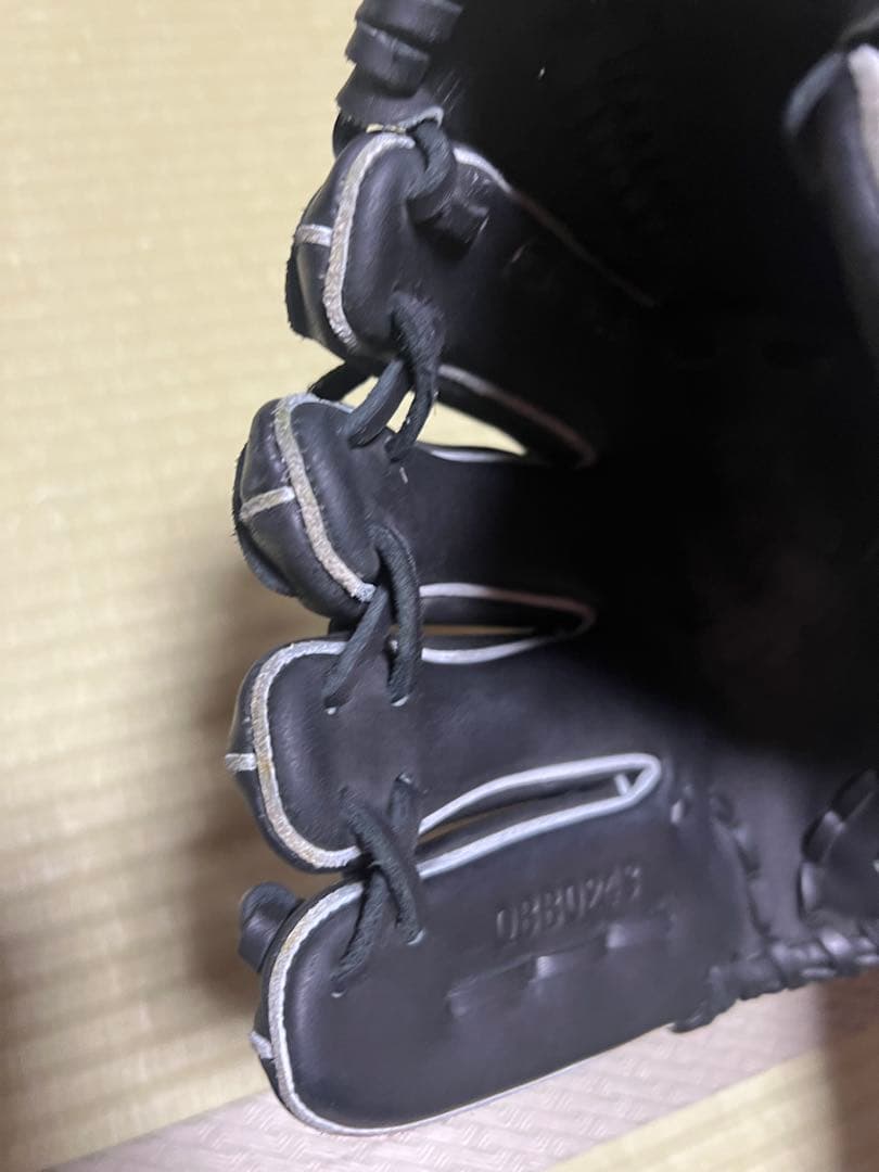 軟式左投げ アンダーアーマーグラブ