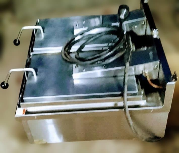 2023／11　美品ニチワ　電気自動餃子焼機　2連　NGM-5.6AC　200V