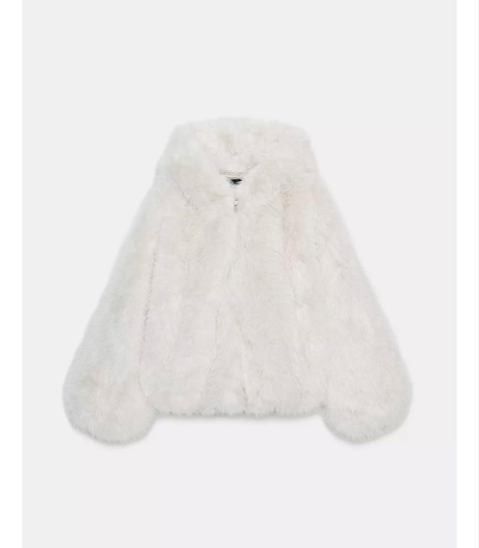 ZARA ショート丈フェイクファーフード付きコート