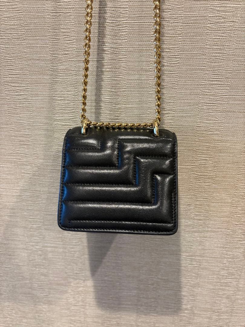 JIMMY CHOO ブラックレザーショルダーバッグ