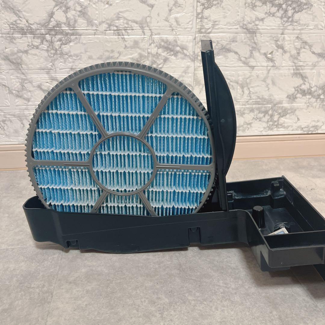 【良品】SHARP シャープ 空気清浄機 除湿機 加湿器 KC-HD70-W