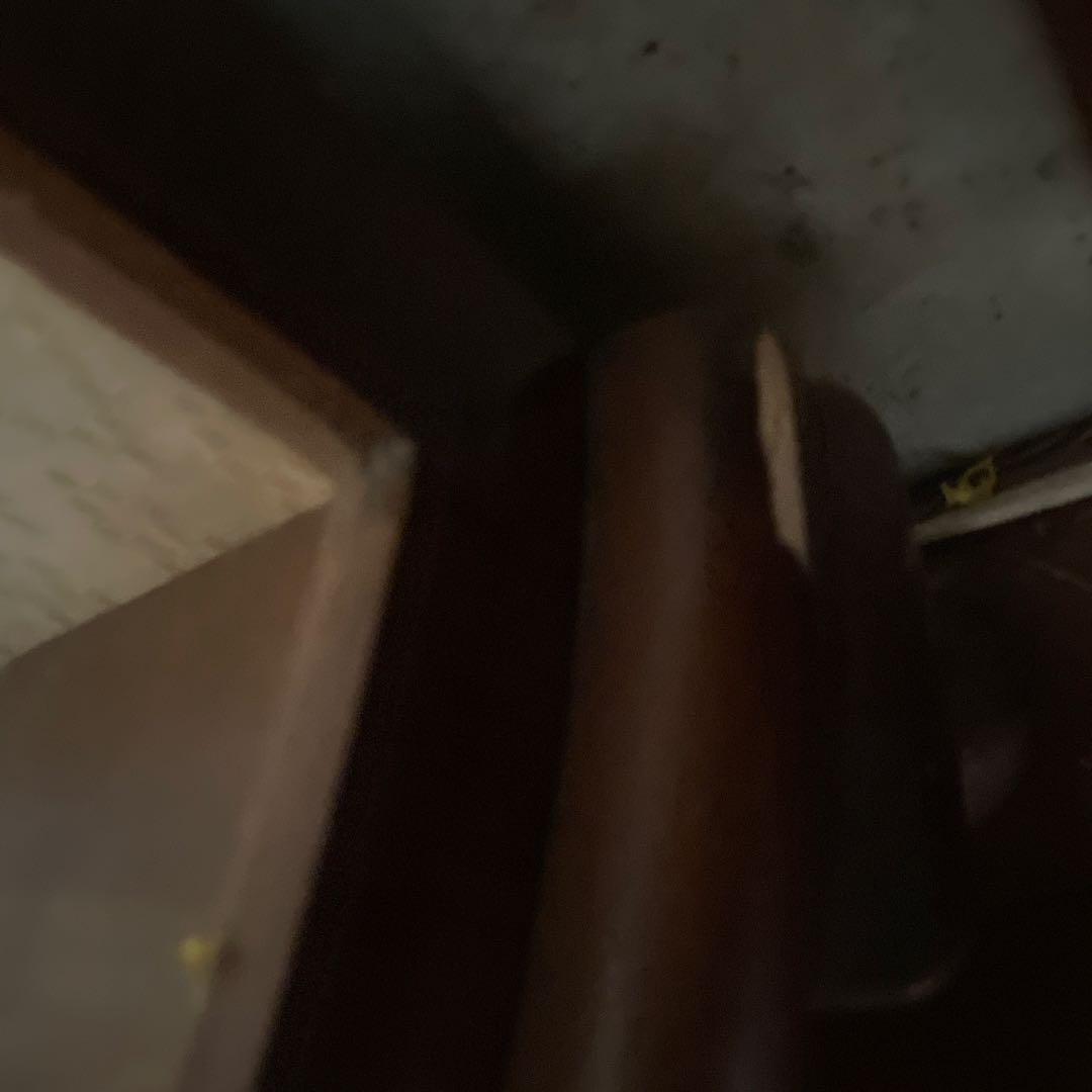 木製円形キャビネット ガラス扉付き