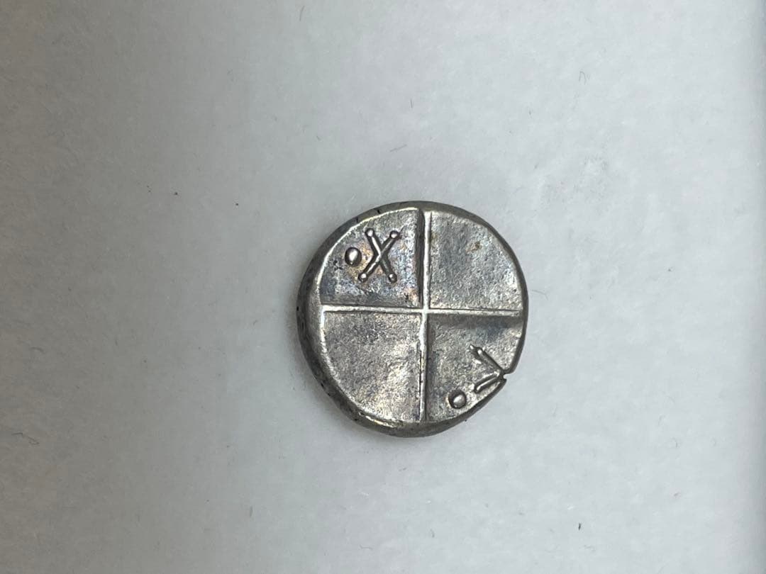 　トラキア　振り返るライオン