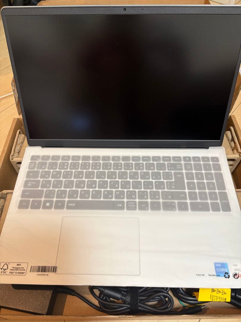 DELL 2023年モデル 512GB ほぼ未使用 ノートパソコン