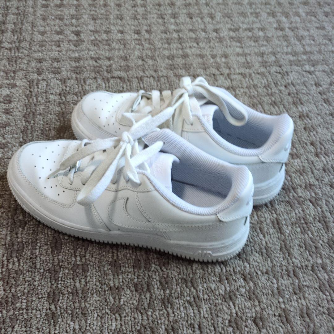 (美品) NIKE AIR FORCE 1 (22センチ)