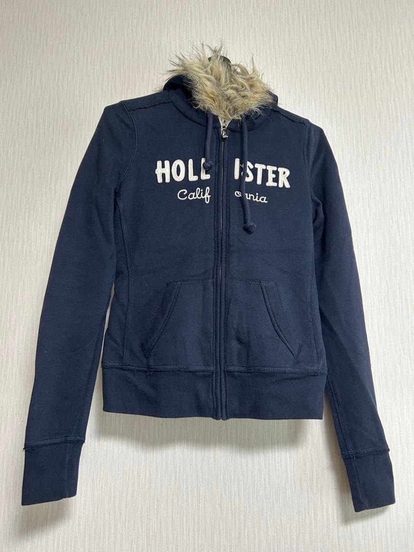 HOLLISTERフード付きパーカーXS
