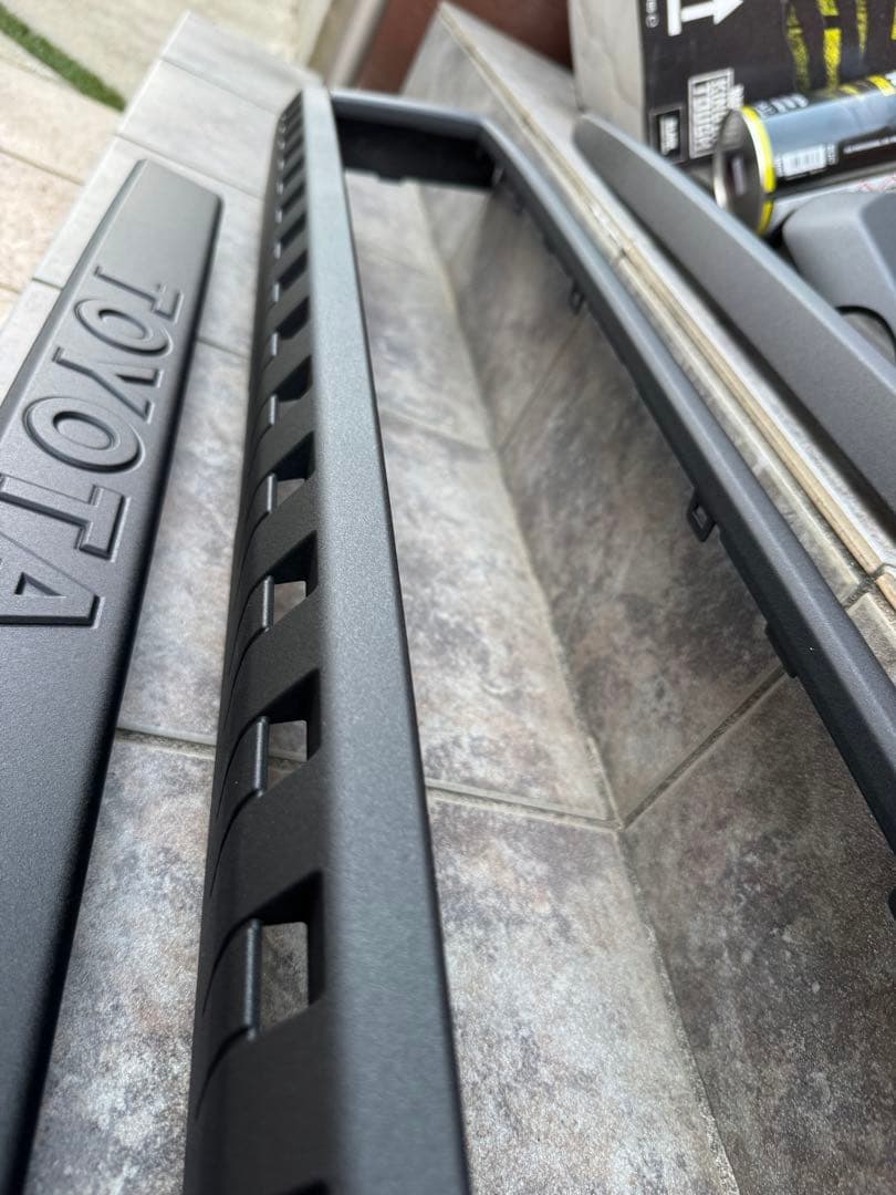 ランドクルーザー　250 グリル　 ラプターライナー塗装