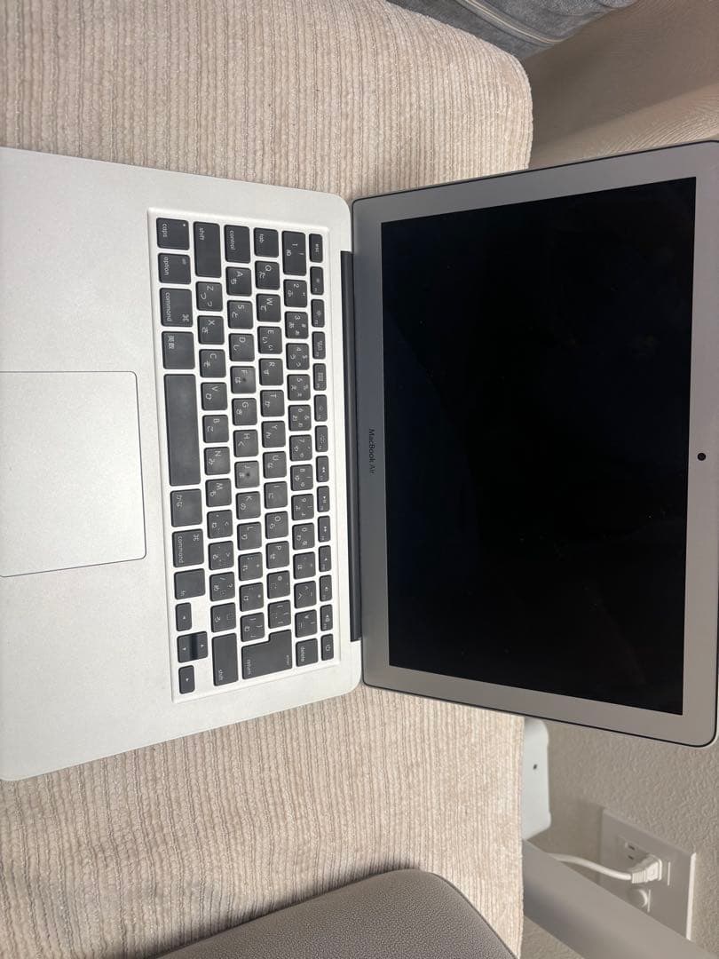 Apple MacBook Air シルバー 充電器付き