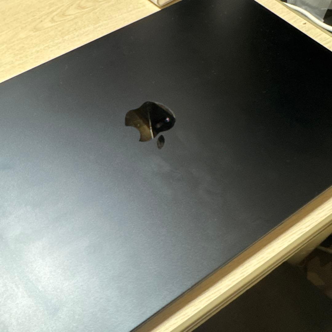 macbook air 15インチ m2 15インチ 8GB 256GB