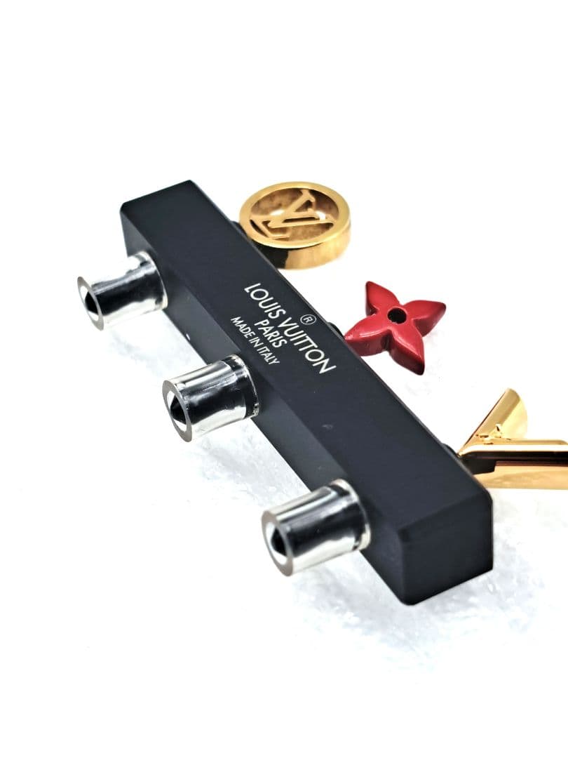 LOUIS VUITTON イヤホンジャック フォンプラグアイコニック