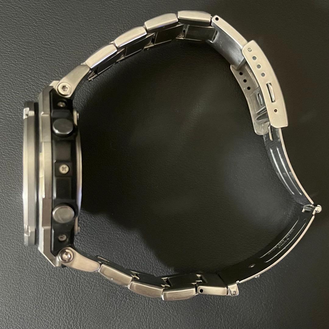 【美品】CASIO G-SHOCK GST-W110D-1AJF 電波ソーラー