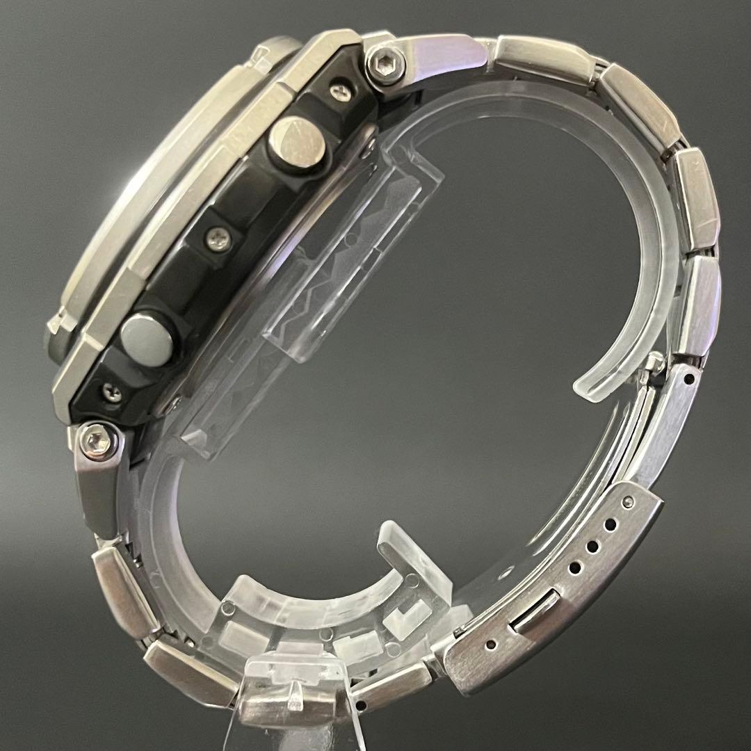 【美品】CASIO G-SHOCK GST-W110D-1AJF 電波ソーラー