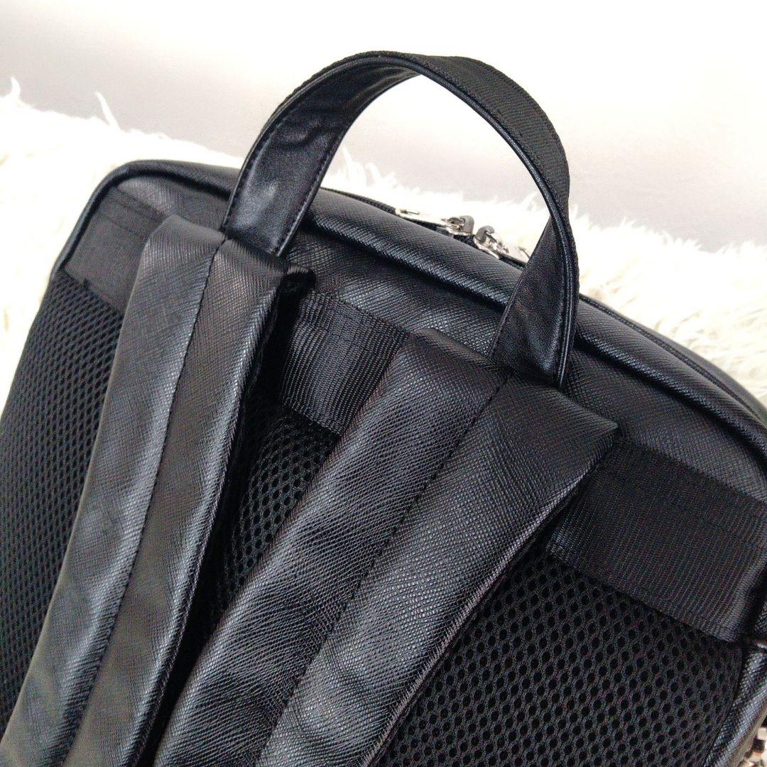 美品 ✨️ TAKEO KIKUCHI ビジネスリュック PVC 黒