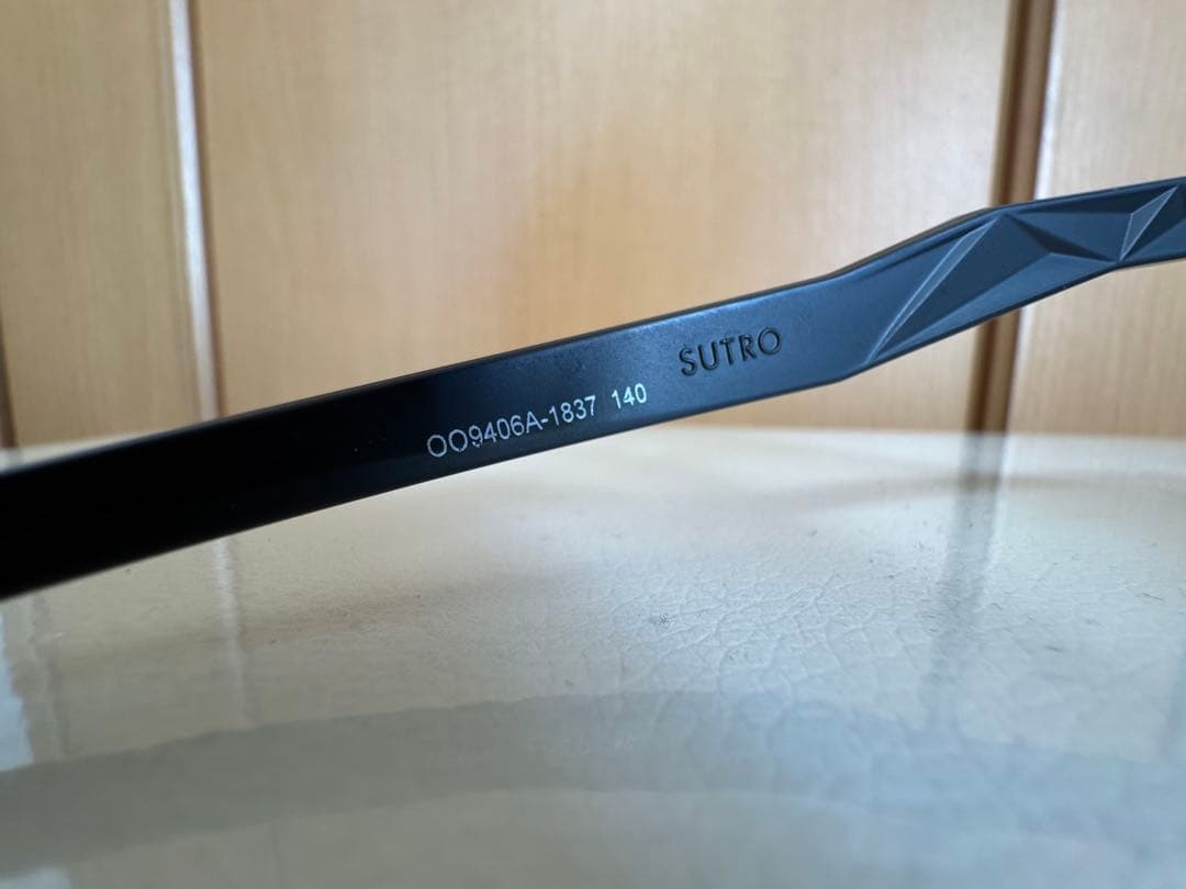 美品　OAKLEY SUTRO スートロ