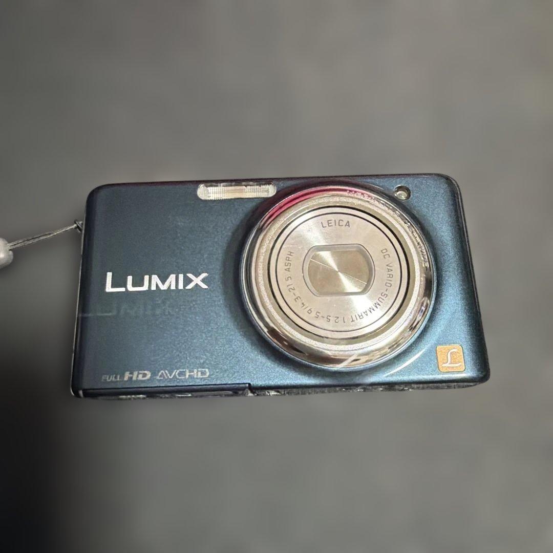 Panasonic DMC-FX77 コンパクトデジタルカメラ　デジカメ