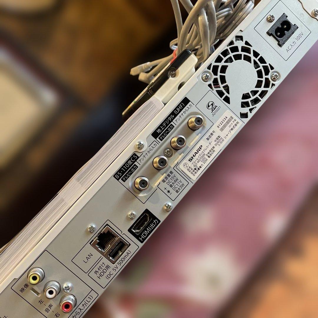 シャープ BD-W570SW 12倍録 1TB リモ、説明書等付フル装備 完動品