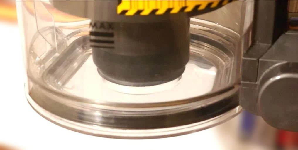 dyson ダイソン v8 fluffy SV10FF2 コードレスクリーナー