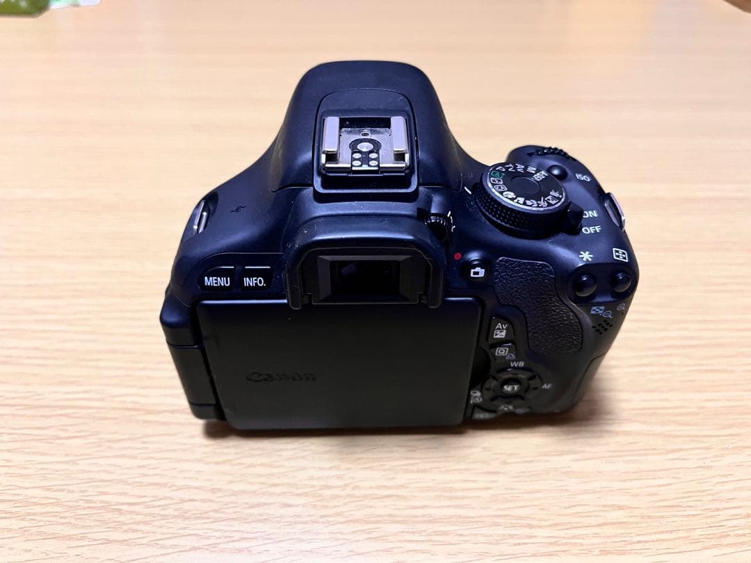 Canon EOS Kiss X 5 デジタル一眼レフカメラ