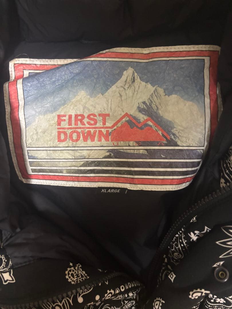 【新年特別価格】FIRST DOWN ペイズリー柄 限定 ダウンジャケット XL