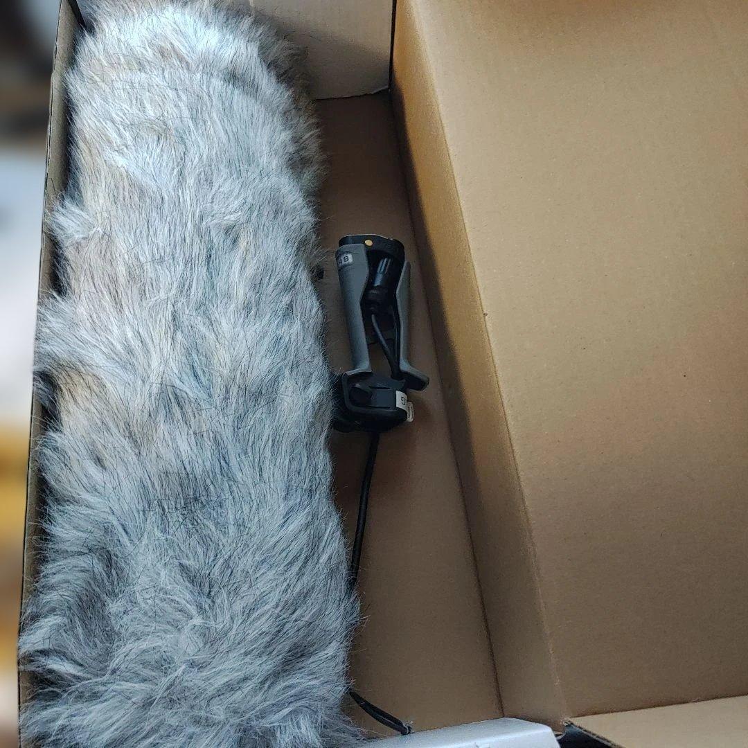 MICOLIVE ウィンドシールド・ショックマウント、ポール付き