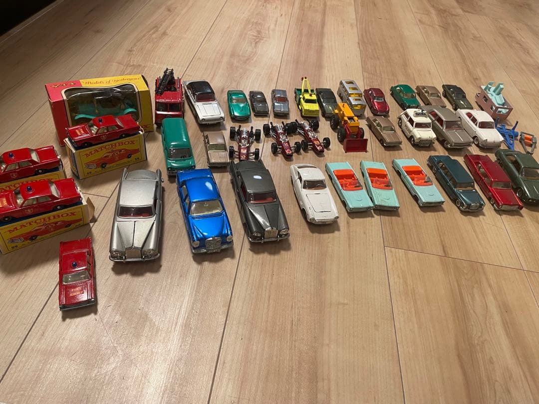 .*.様 MATCHBOX 等　ミニカーセット売り