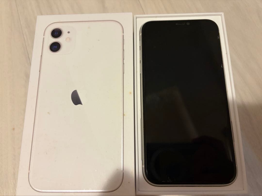 Apple iPhone 11 ホワイト　SIMフリー