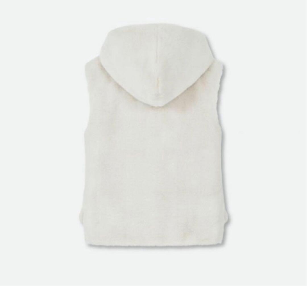 ★Rene★ フード付きファーベスト