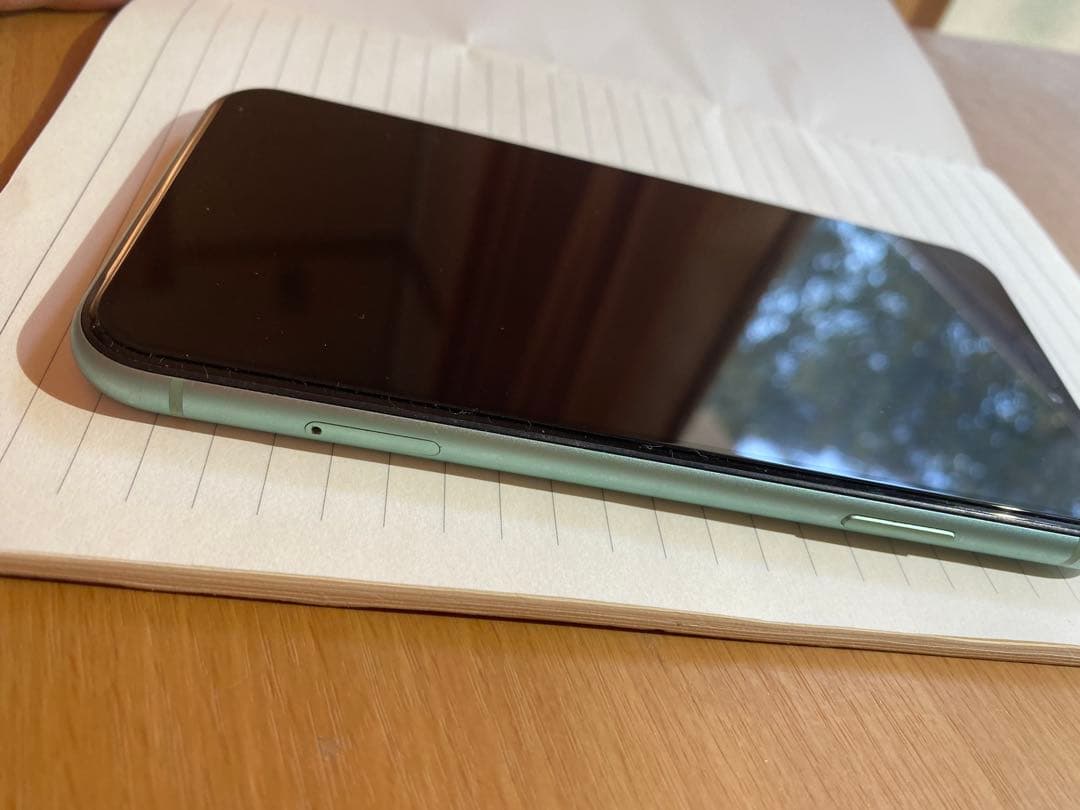 iPhone ホワイト ケース付き