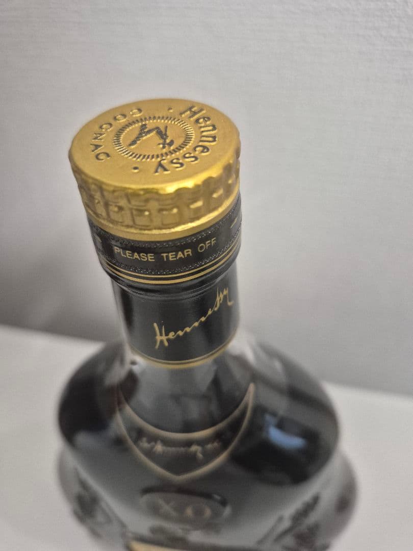 p*f様 ヘネシー XO 金キャップ クリアボトル 700ml 40度 Henn