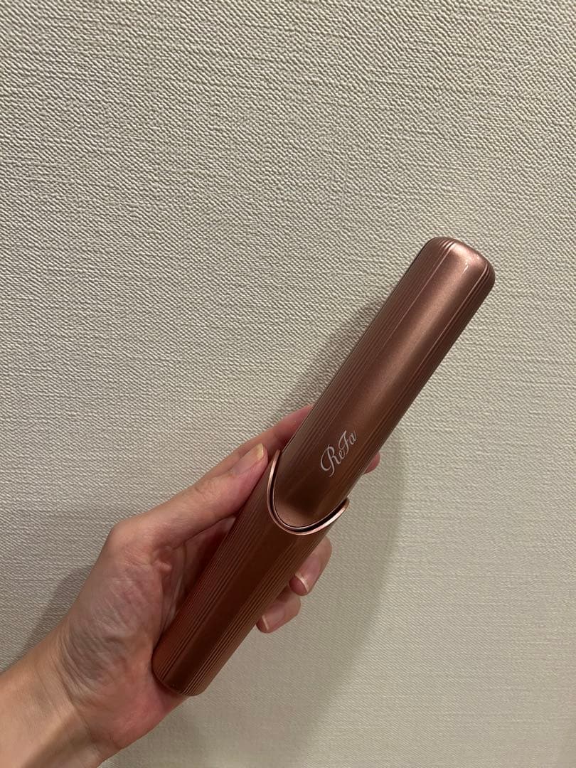 【極美品】リファ　フィンガーアイロンST