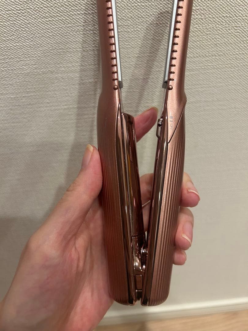 【極美品】リファ　フィンガーアイロンST