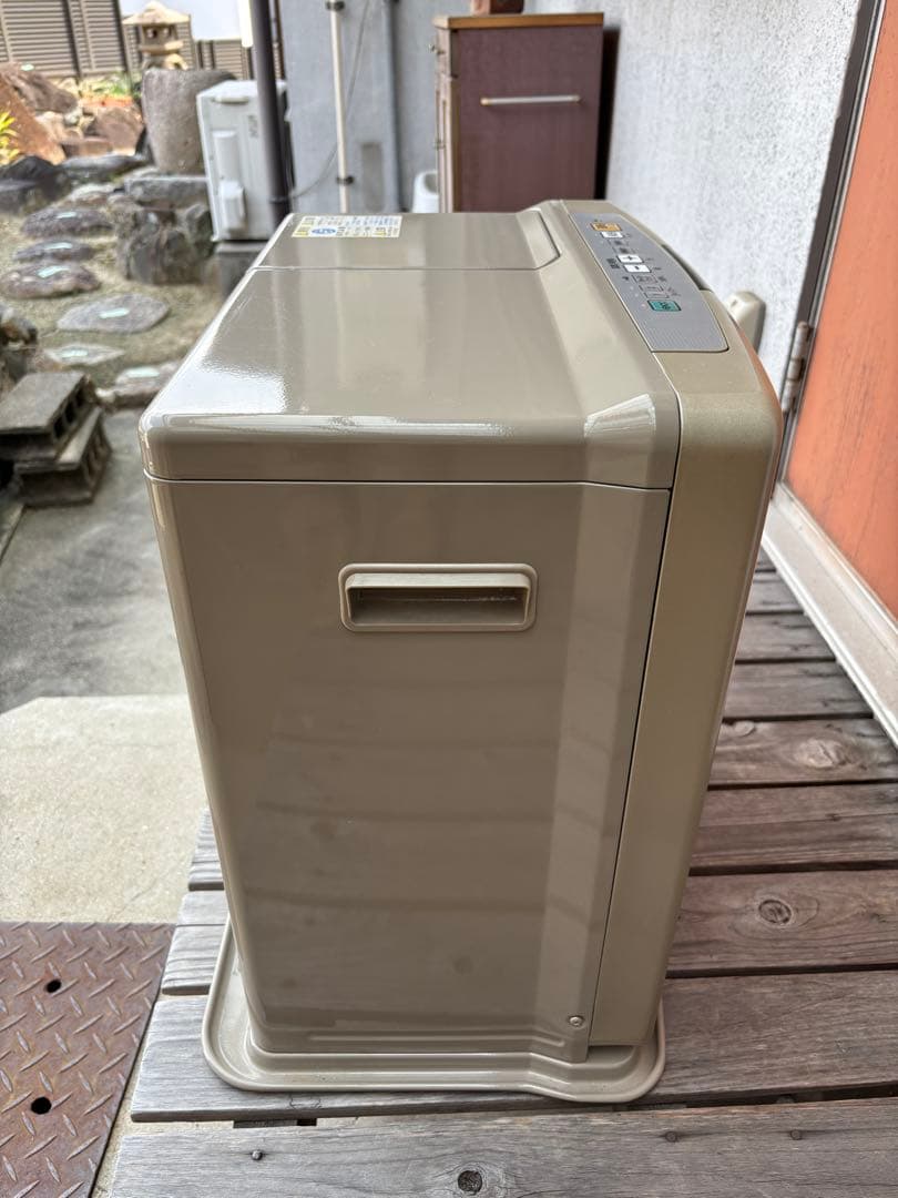 コロナ 石油ファンヒータ FH-EX4610EN(BY) 2010年製シャッター