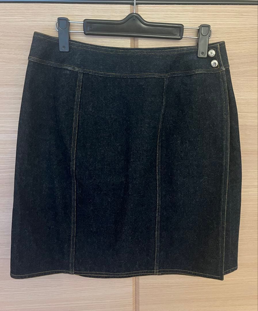 CHANEL ダークデニム ミニスカート