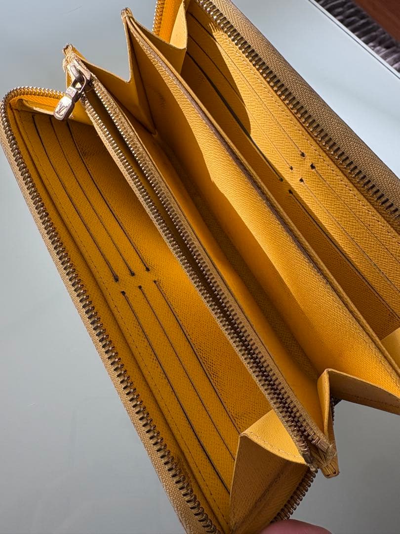 ルイヴィトン ジッピーウォレット ダミエアズール ラウンドファスナー