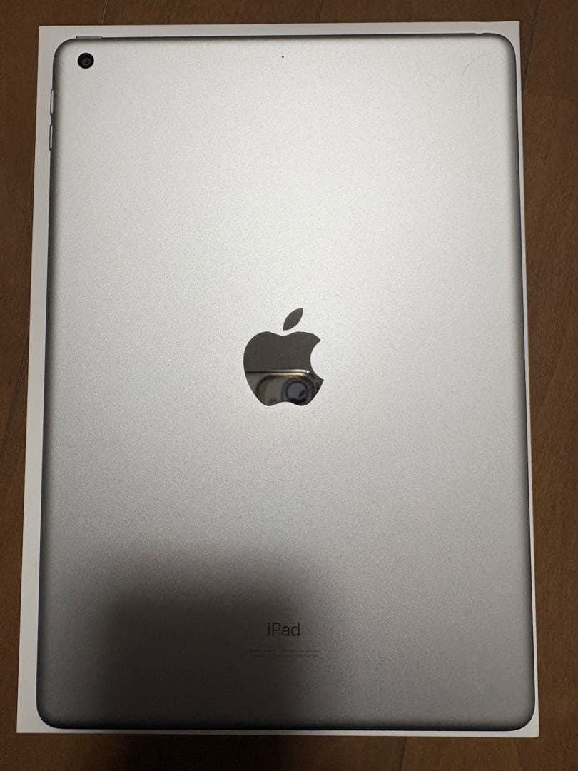 Apple iPad シルバー 本体