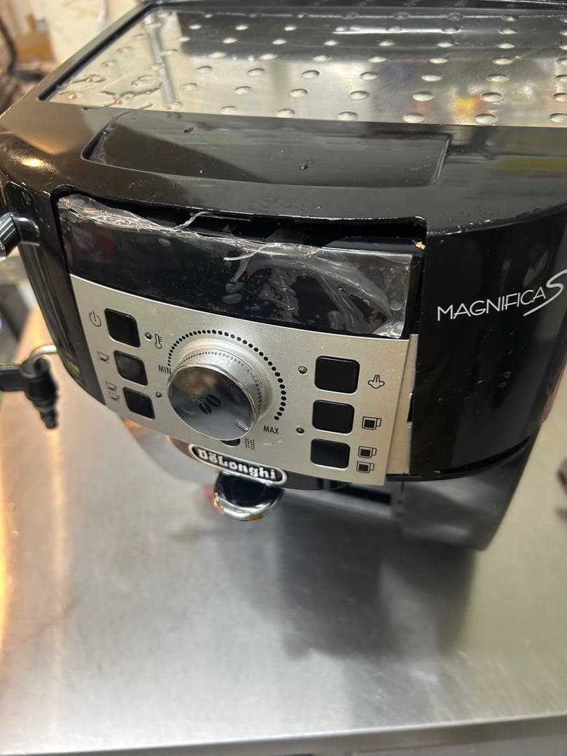 値下げ！De'Longhi Magnifica S エスプレッソマシン　ブラック