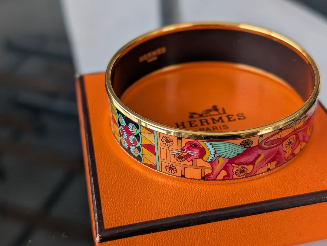 箱付き✨HERMESエルメス　七宝焼き　バングル　綺麗です