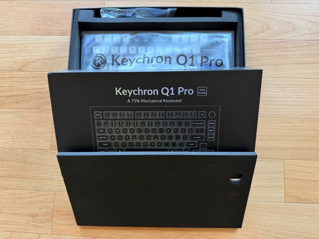Keychron Q1 Pro メカニカル茶軸 ノブ US ホットスワップ 美品