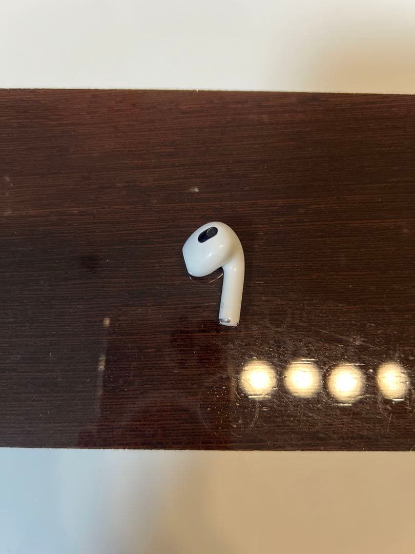 AirPods第3世代　ホワイト 充電ケース付き