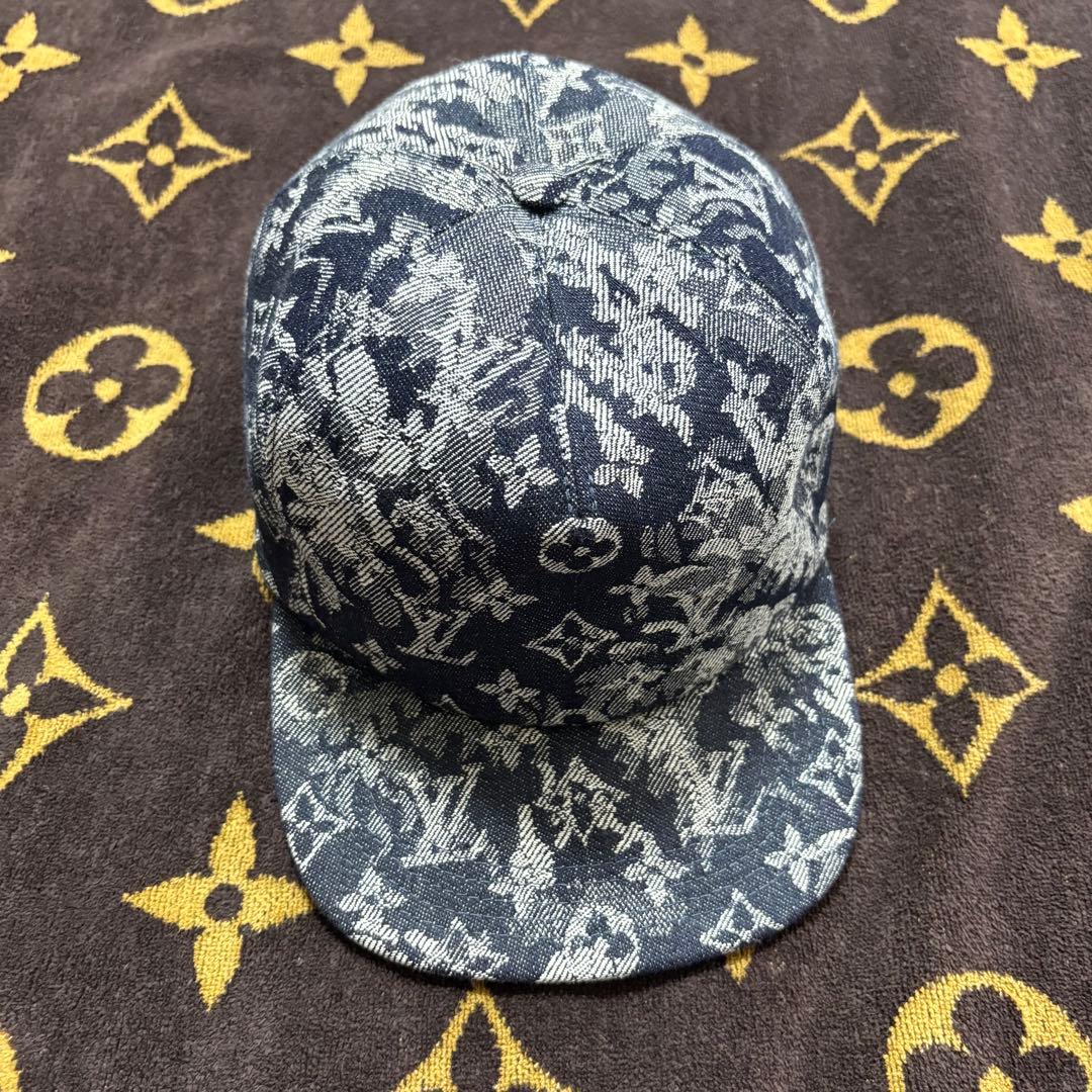Louis Vuitton デニム風キャップ