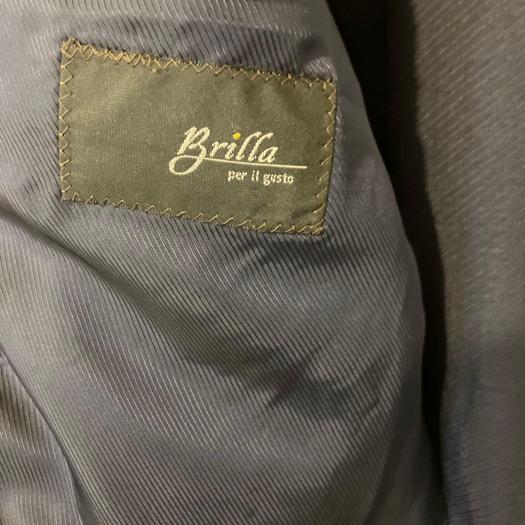 ブリッラペルイルグスト　ネイビー ダブルブレスト スーツ