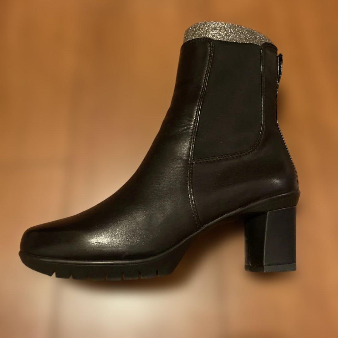 【美品】フレックスヒールサイドゴアブーツ 黒 レザー