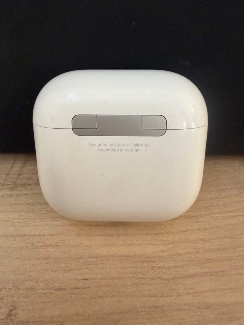 K*o様 AirPods 4世代　ノイズキャンセリング搭載モデル