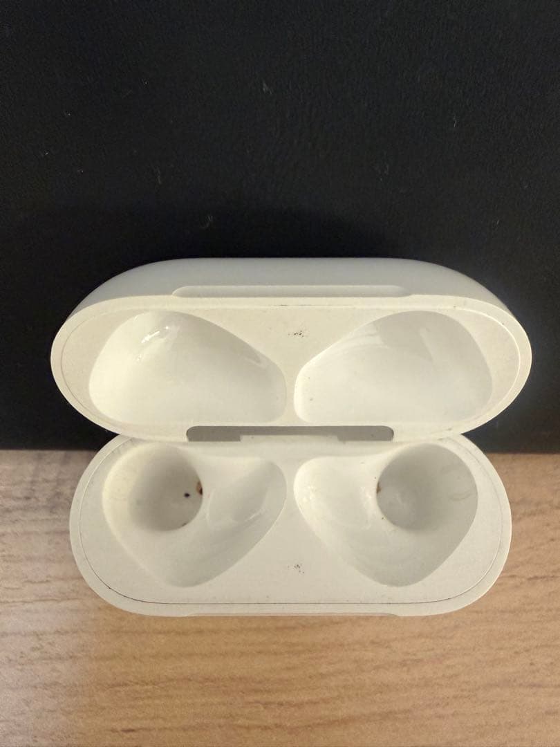 K*o様 AirPods 4世代　ノイズキャンセリング搭載モデル